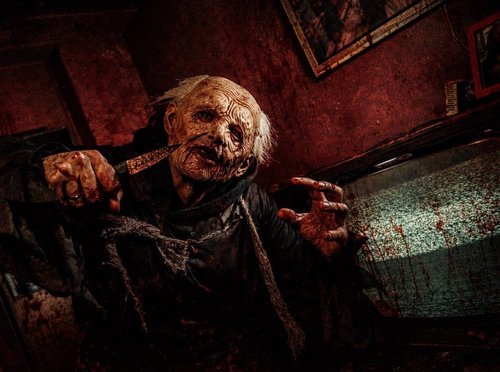 Заброшенная квартира маньяка (с актерами)